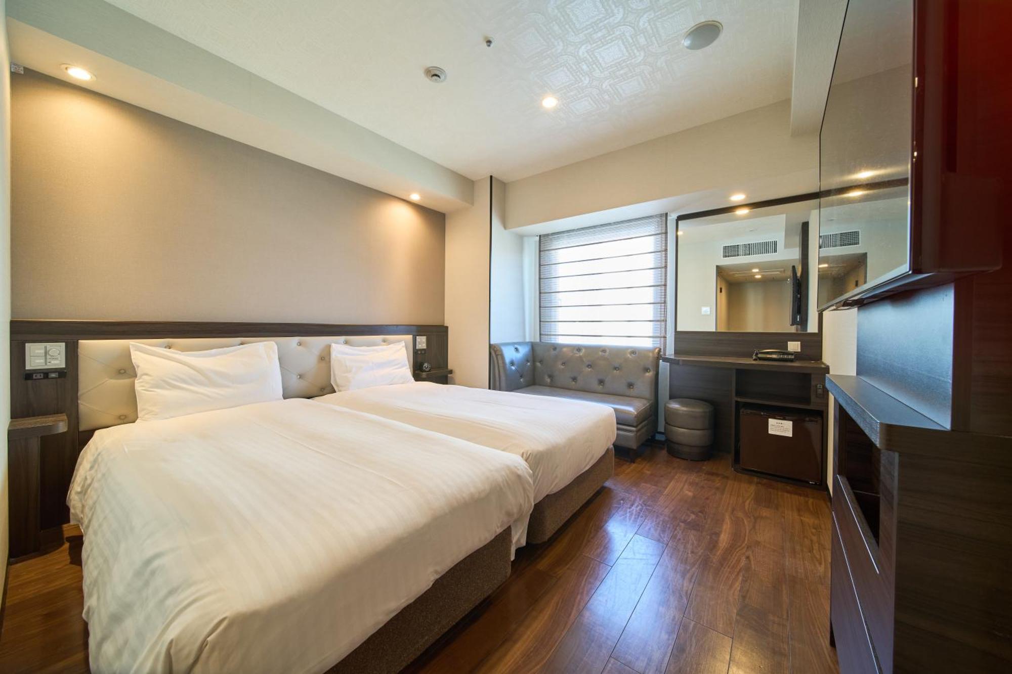 Via Inn Umeda أوساكا المظهر الخارجي الصورة